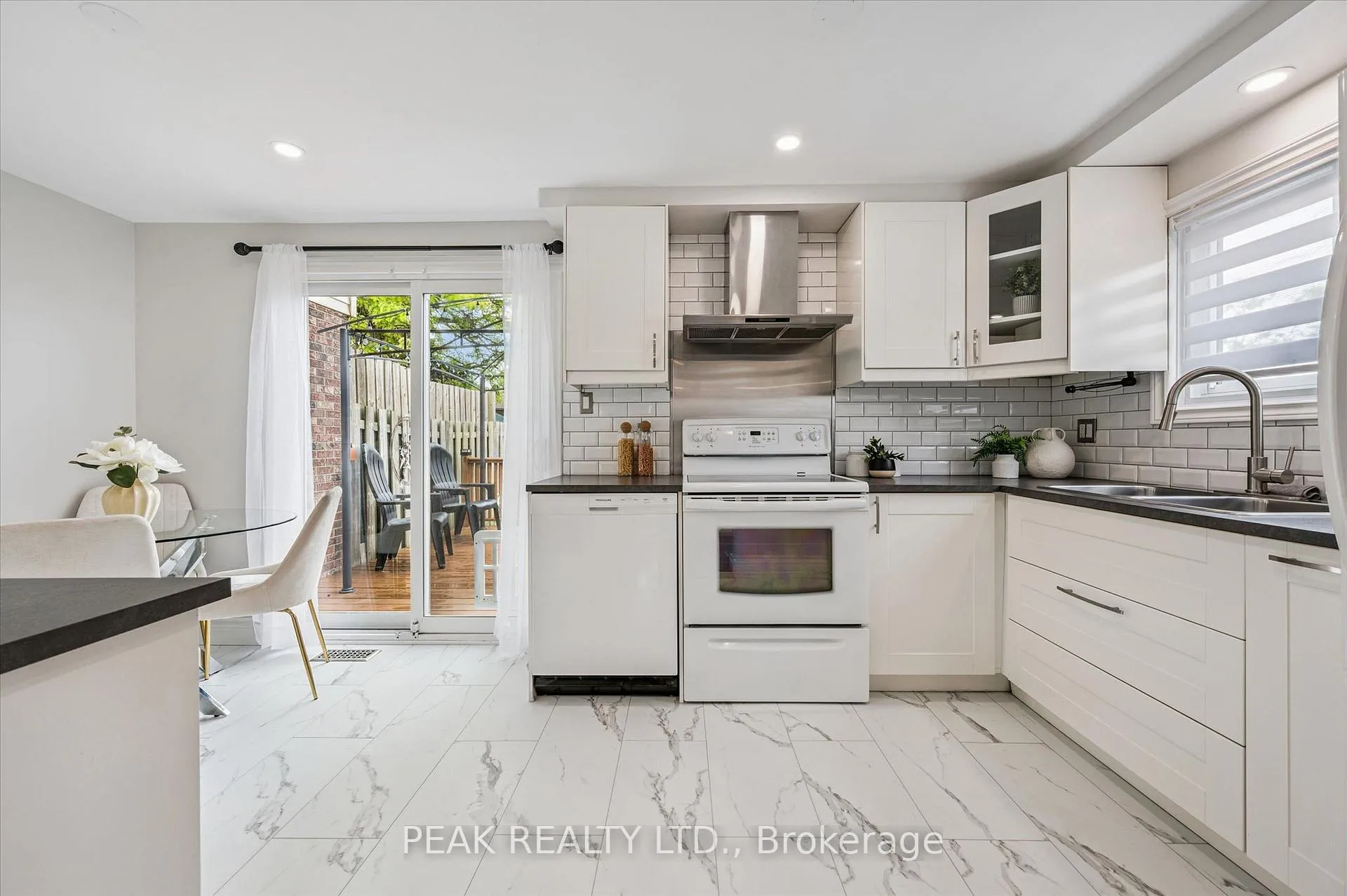 Photo 11 of Unit B, 694 Highpoint Avenue, Waterloo — HOMEH