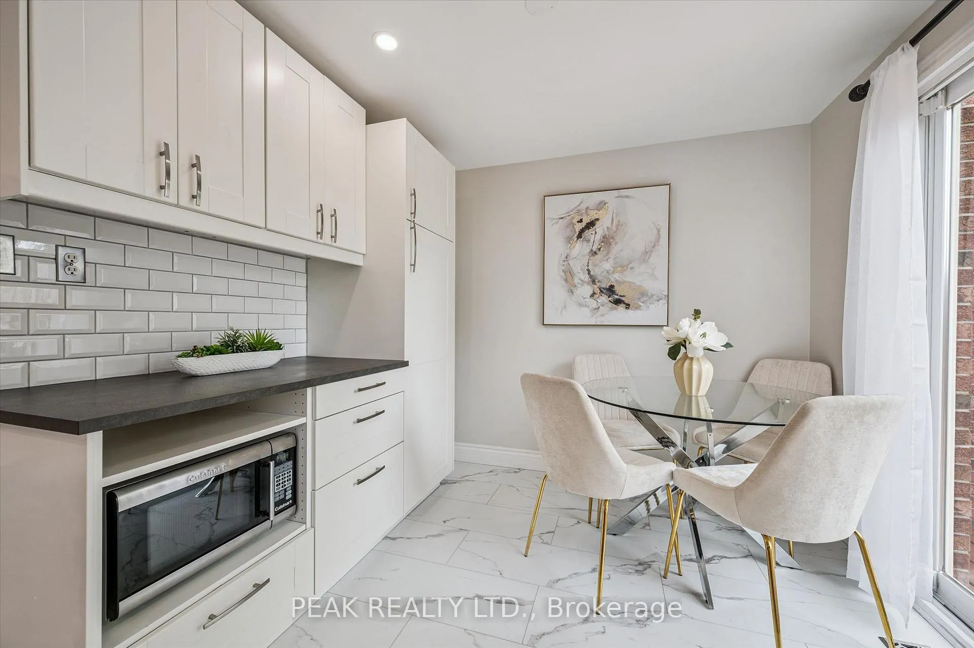 Photo 13 of Unit B, 694 Highpoint Avenue, Waterloo — HOMEH
