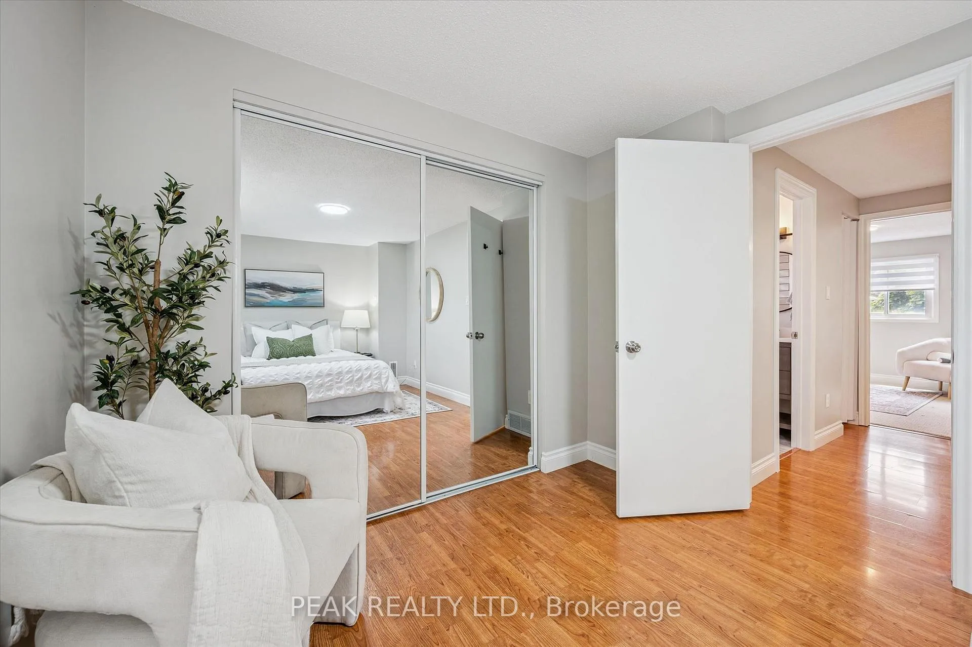 Photo 16 of Unit B, 694 Highpoint Avenue, Waterloo — HOMEH