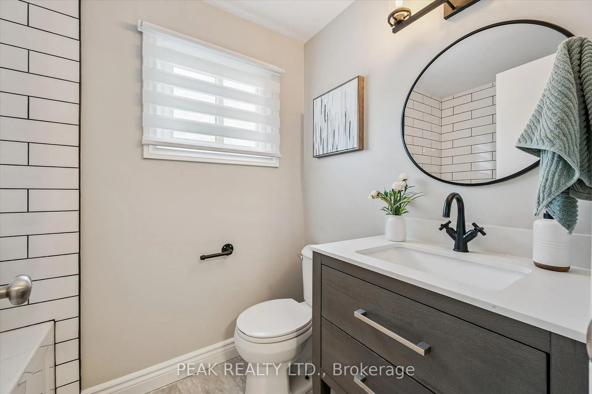 Photo 17 of Unit B, 694 Highpoint Avenue, Waterloo — HOMEH
