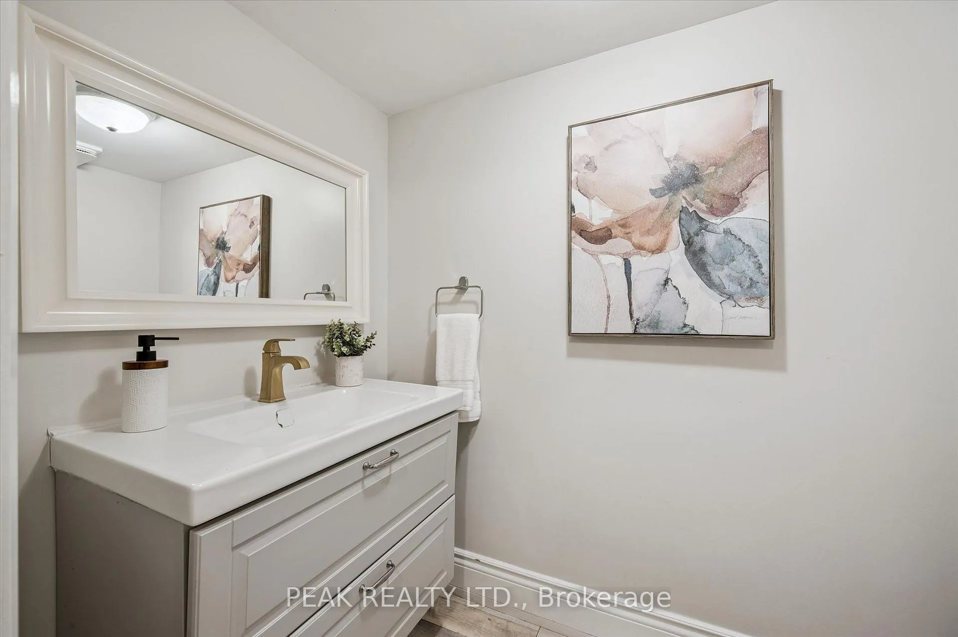 Photo 28 of Unit B, 694 Highpoint Avenue, Waterloo — HOMEH