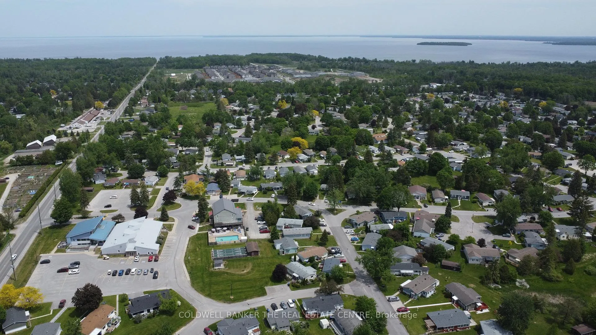 Photo 33 of 36 Linden Lane, Innisfil, Rural Innisfil — HOMEH