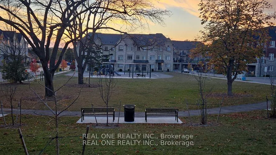 Photo 1 of 10 Woodbrook Way, Markham, Angus Glen — HOMEH