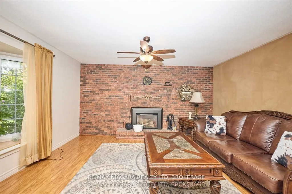 Photo 16 of 7060 Garner Road, Niagara Falls, Forestview — HOMEH
