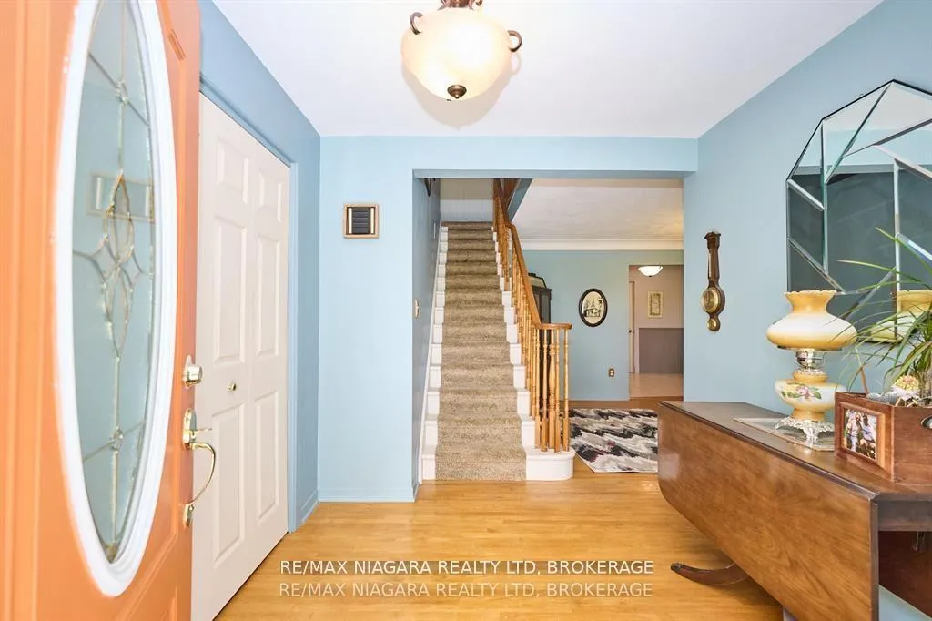 Photo 18 of 7060 Garner Road, Niagara Falls, Forestview — HOMEH