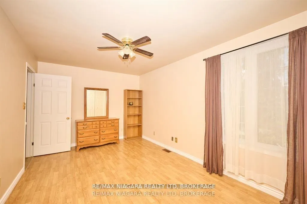 Photo 28 of 7060 Garner Road, Niagara Falls, Forestview — HOMEH