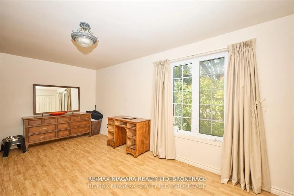 Photo 29 of 7060 Garner Road, Niagara Falls, Forestview — HOMEH