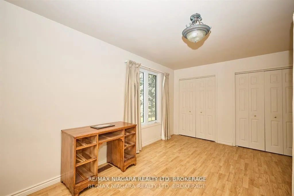 Photo 30 of 7060 Garner Road, Niagara Falls, Forestview — HOMEH