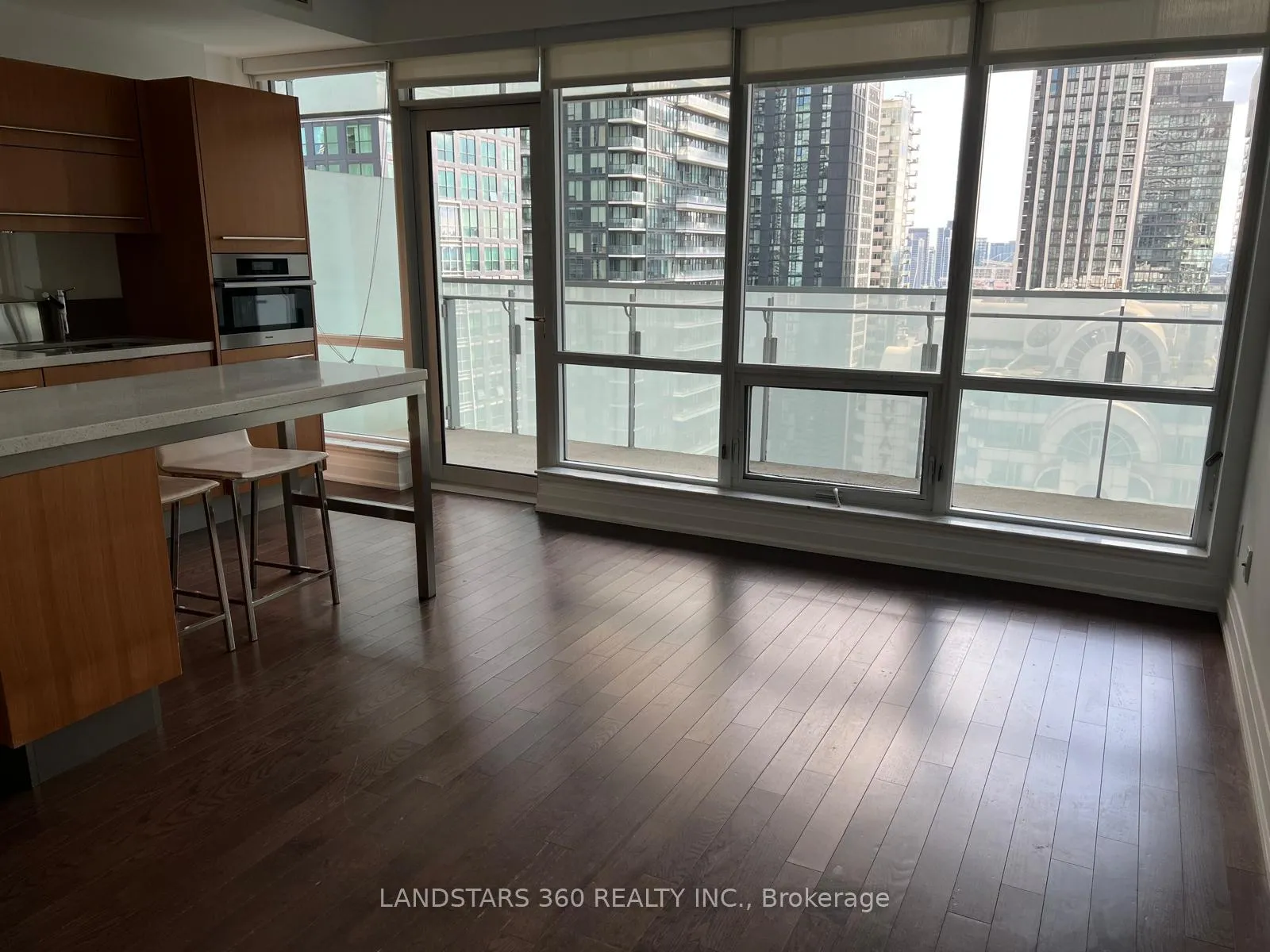 Photo 5 of Unit 2505, 80 John Street, Toronto, Waterfront Communities — HOMEH