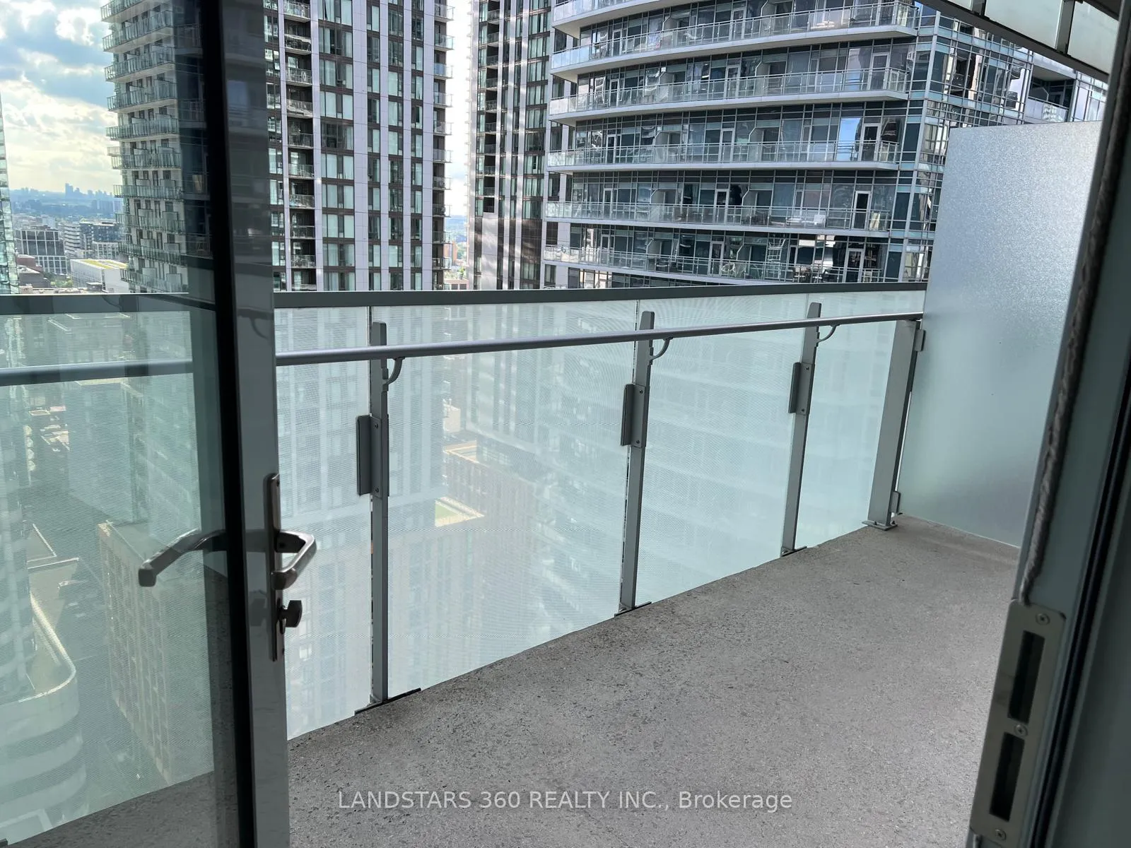 Photo 14 of Unit 2505, 80 John Street, Toronto, Waterfront Communities — HOMEH