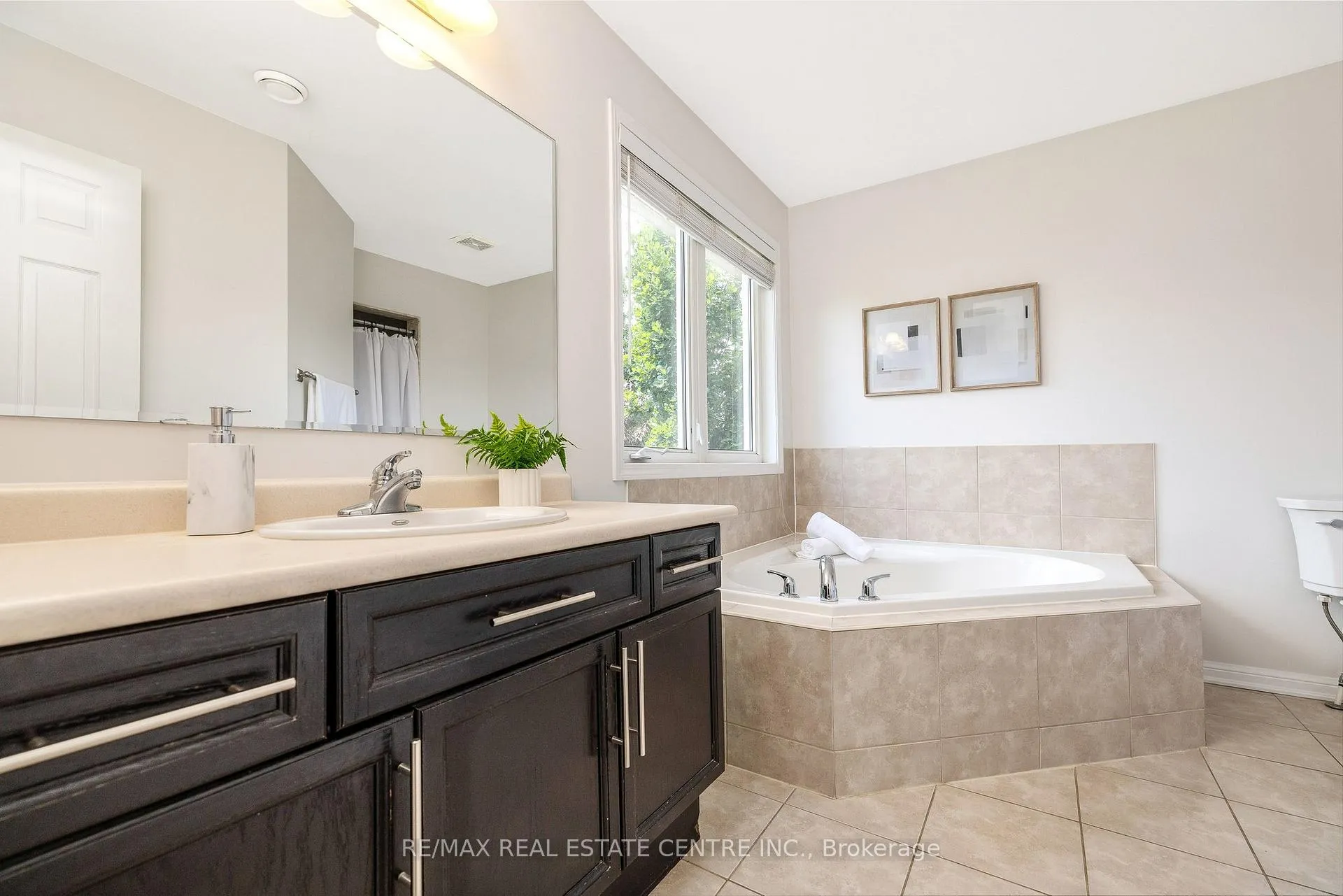Photo 26 of 728 Reece Court, Milton, Harrison — HOMEH