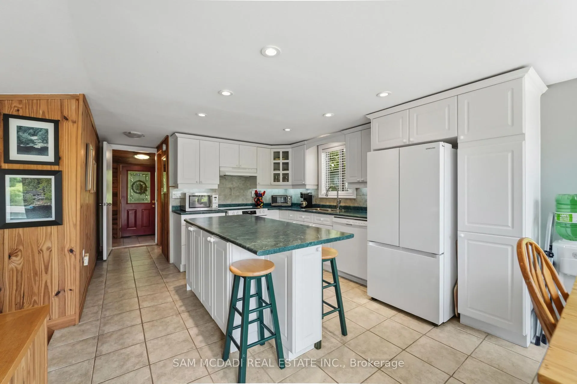 Photo 5 of 11 Pinetree Rd S1, Gravenhurst, Muskoka (S) — HOMEH