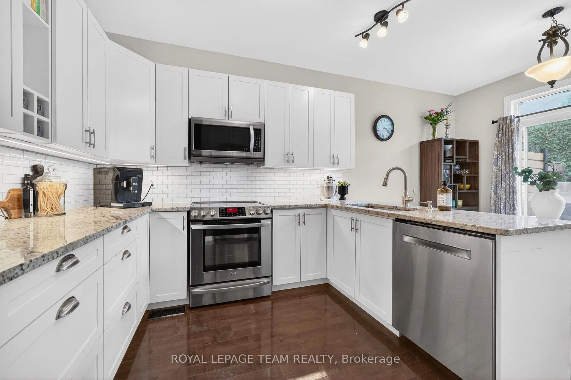 Photo 20 of 29 Mattawa Crescent, Ottawa, Kanata - Bridlewood — HOMEH