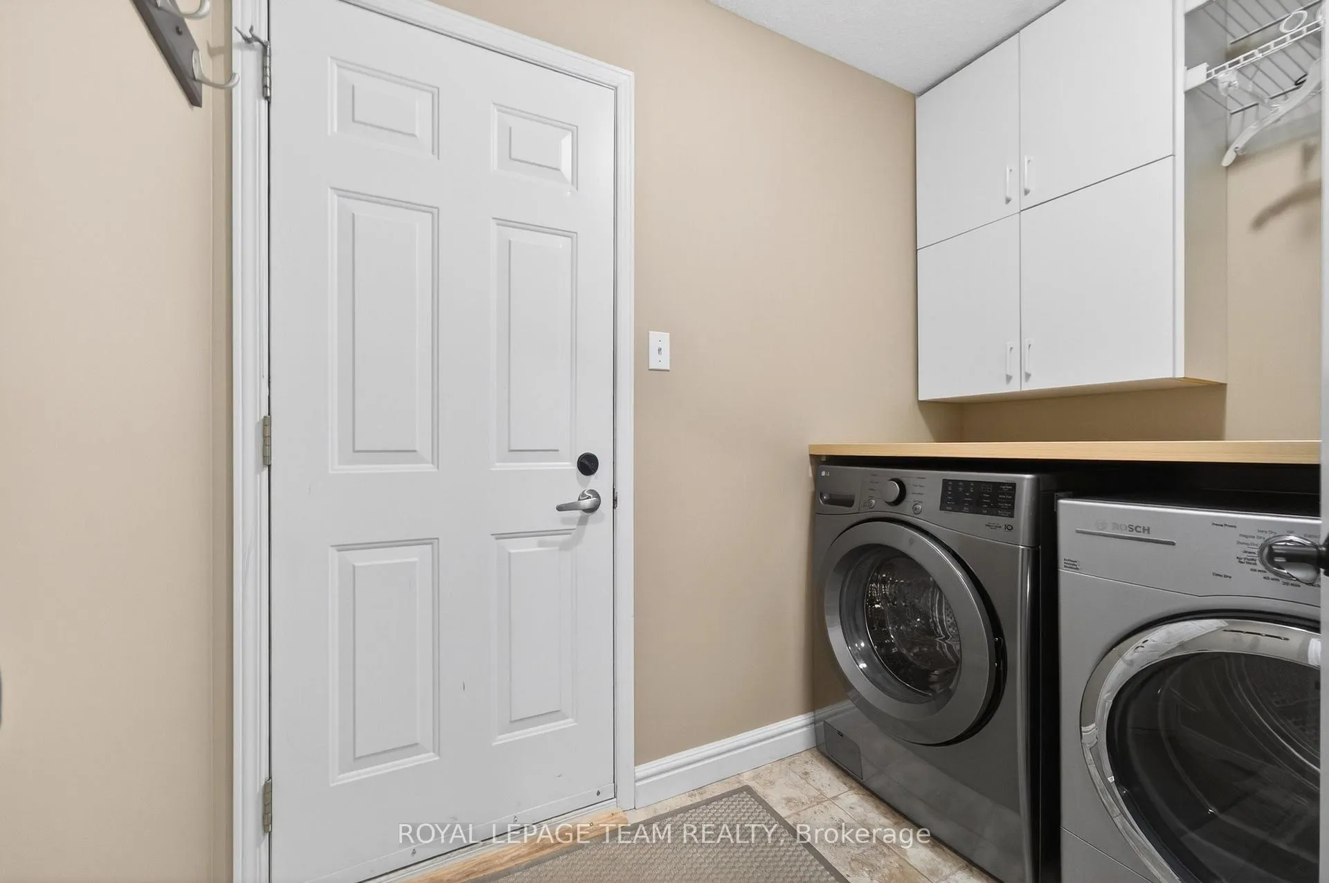 Photo 24 of 29 Mattawa Crescent, Ottawa, Kanata - Bridlewood — HOMEH