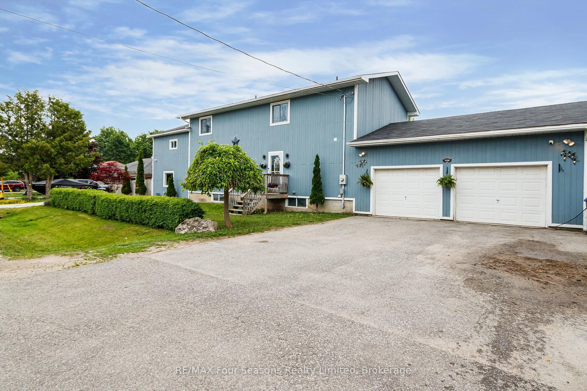 Photo 1 of 228 Centre Street, Clearview, Stayner — HOMEH