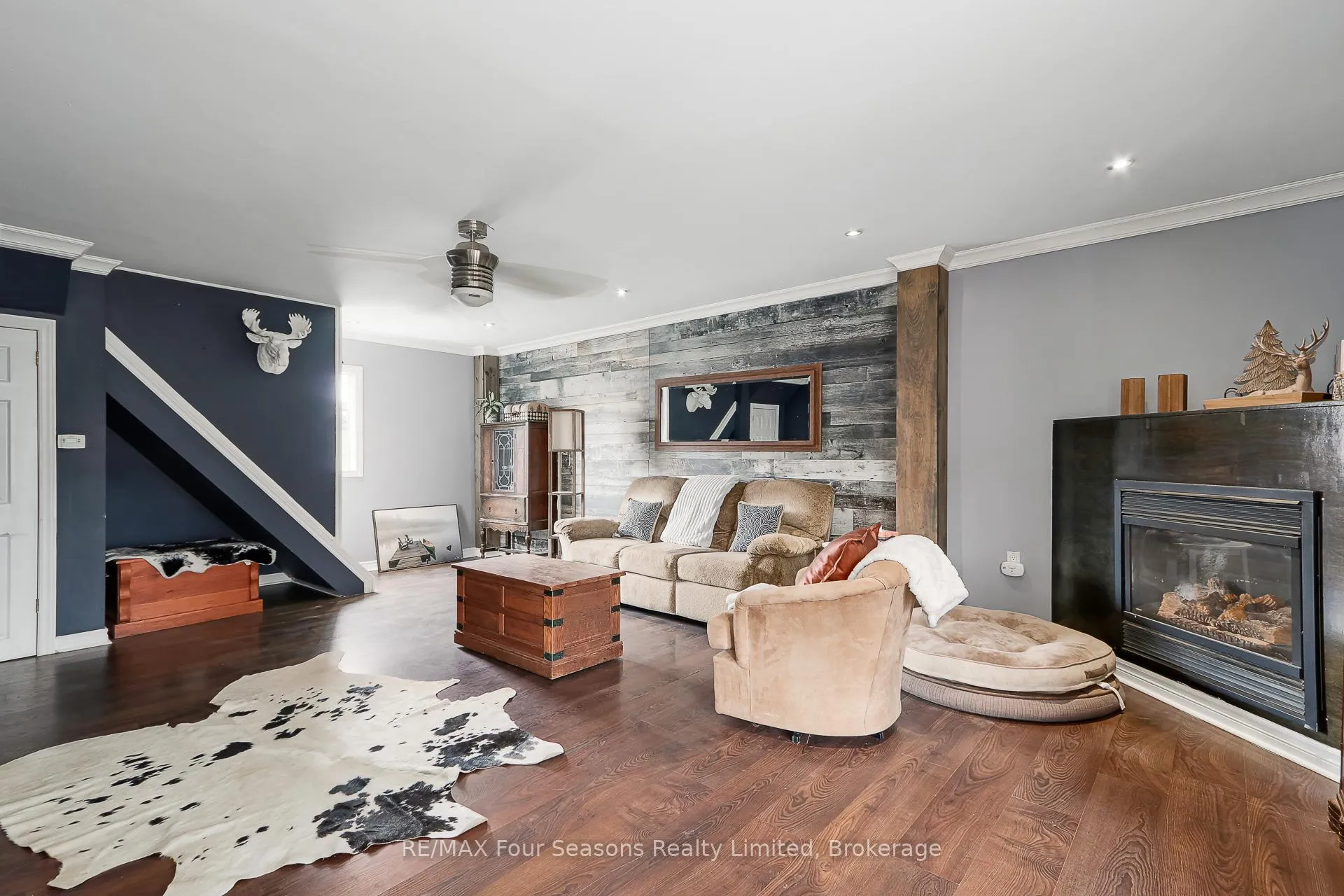 Photo 17 of 228 Centre Street, Clearview, Stayner — HOMEH