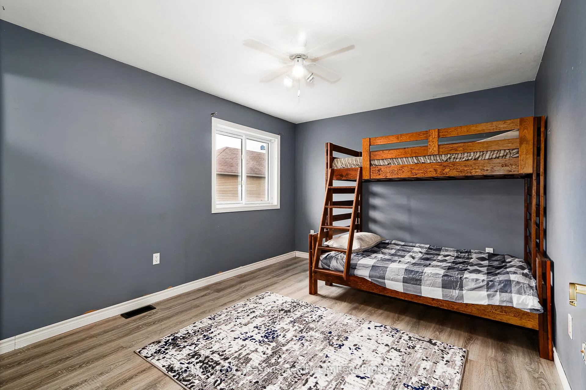 Photo 22 of 228 Centre Street, Clearview, Stayner — HOMEH