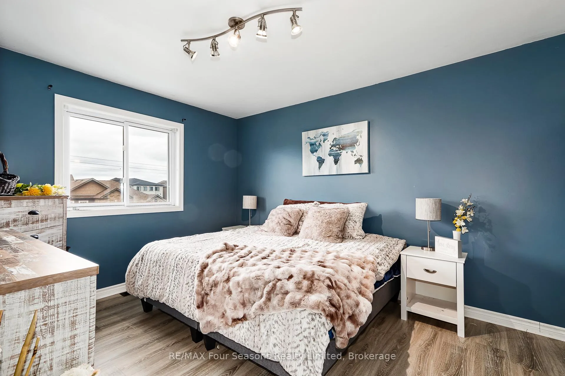 Photo 23 of 228 Centre Street, Clearview, Stayner — HOMEH