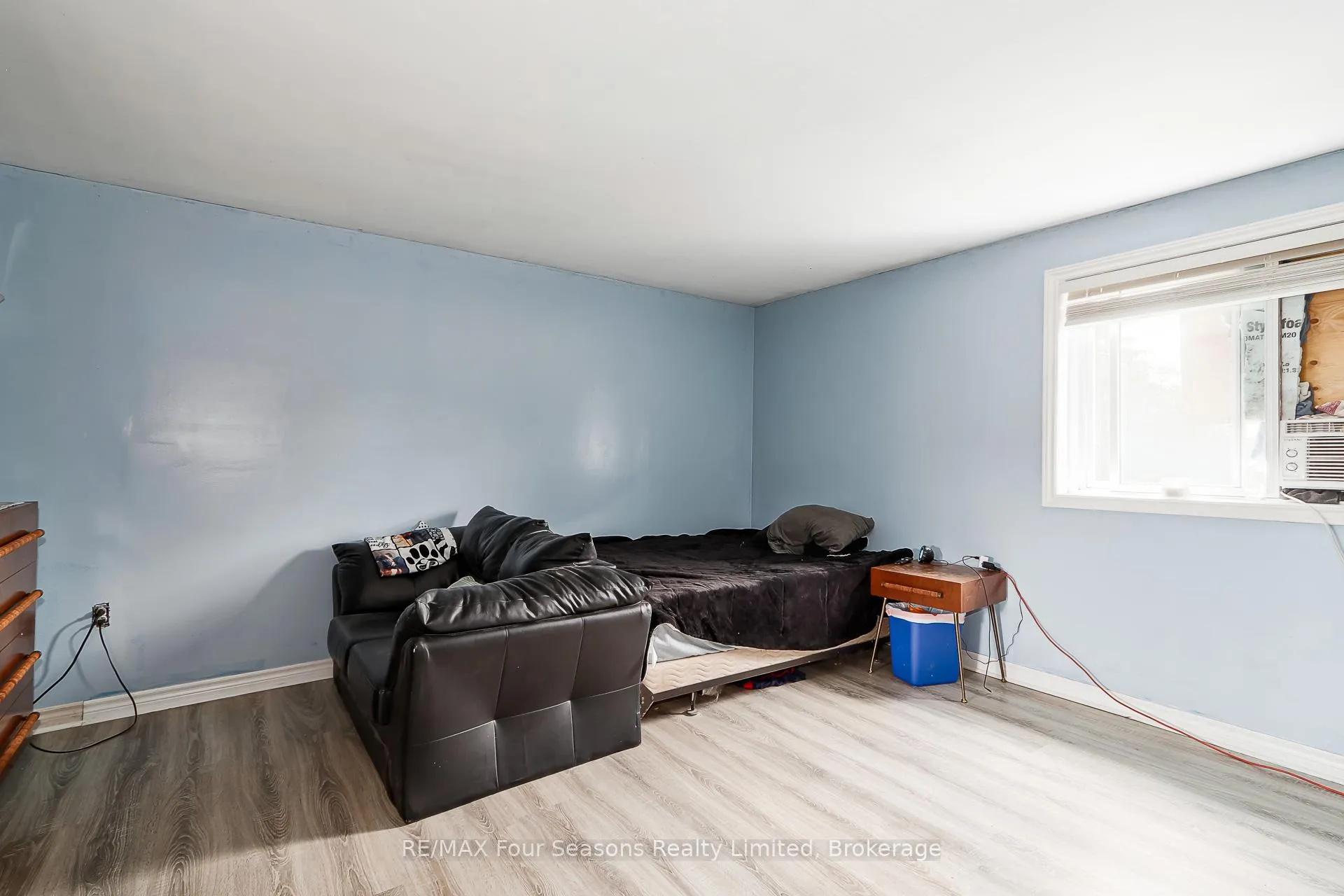 Photo 32 of 228 Centre Street, Clearview, Stayner — HOMEH