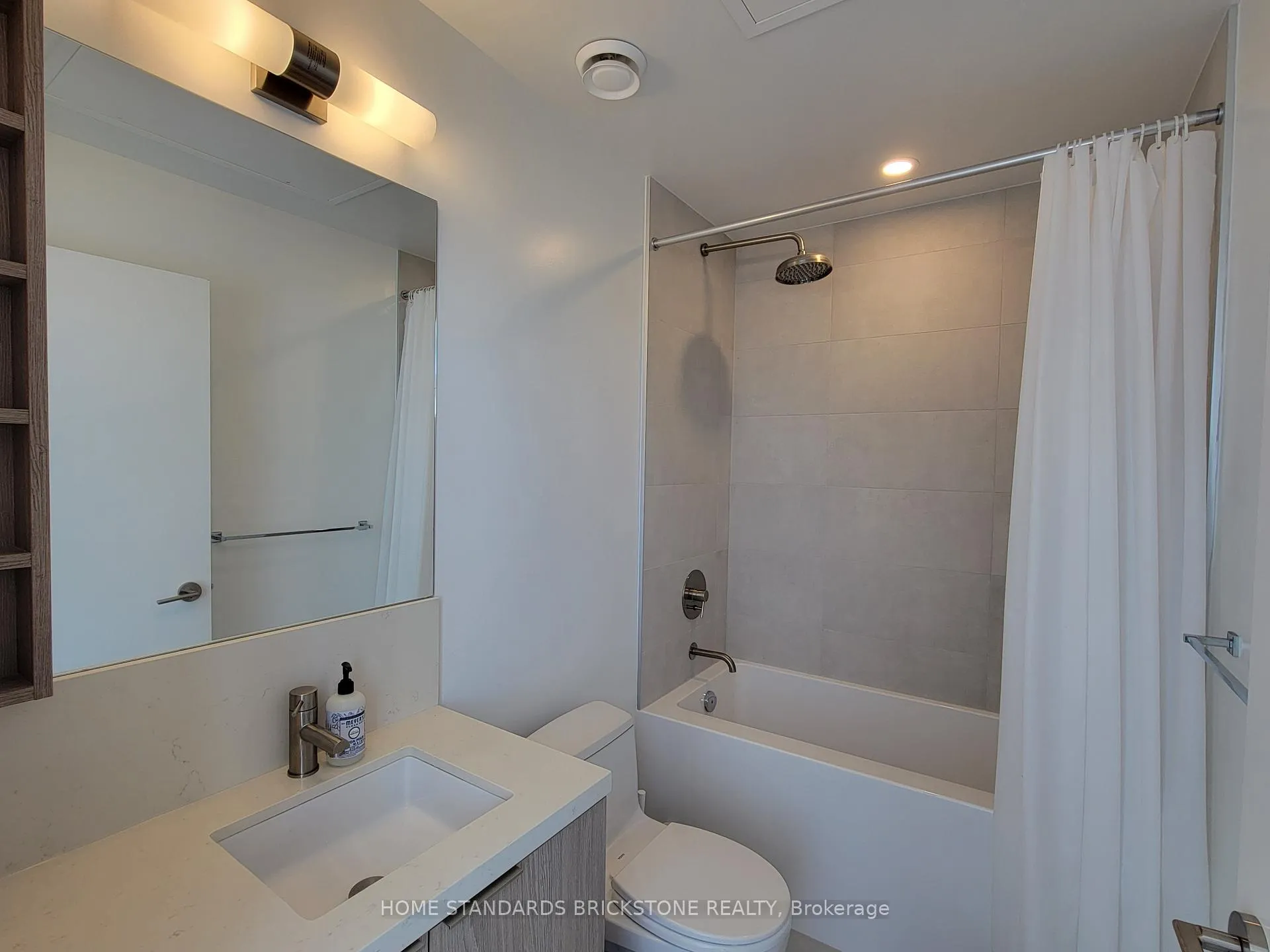 Photo 9 of Unit 1017, 2020 Bathurst Street, Toronto, Humewood-Cedarvale — HOMEH