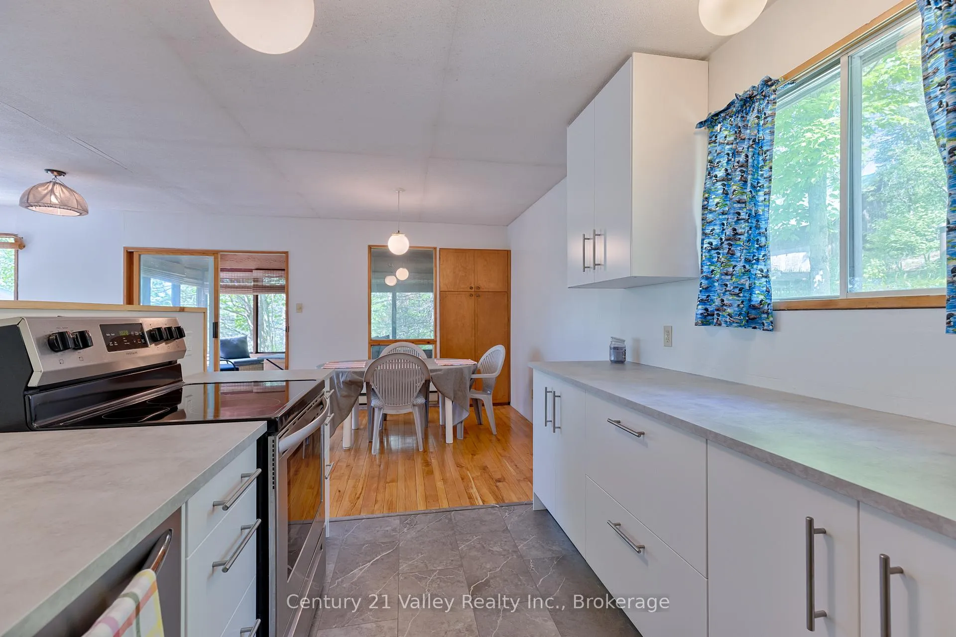 Photo 33 of 159 Oak hill Way, Greater Madawaska, Greater Madawaska — HOMEH