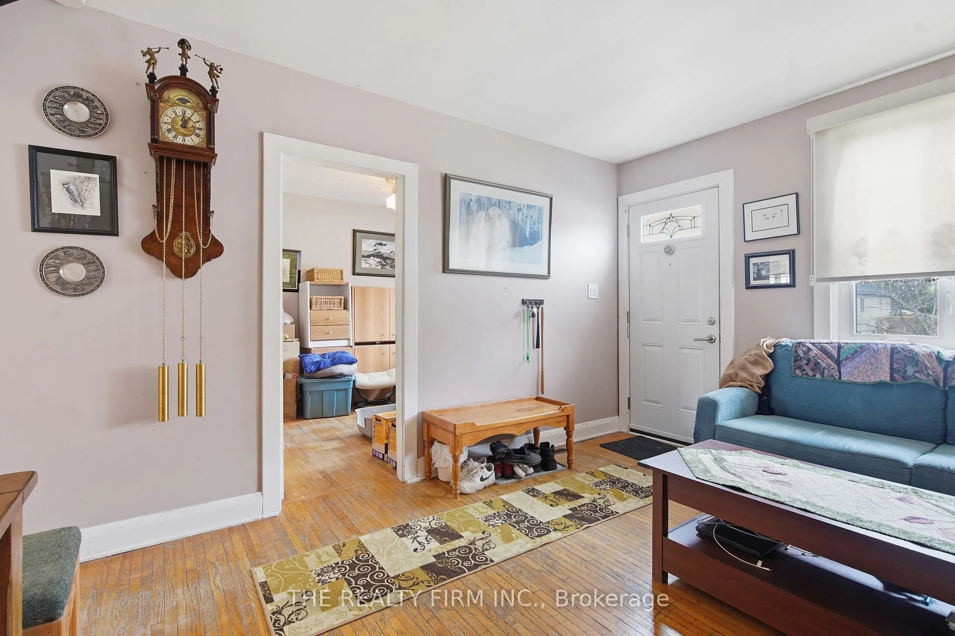 Photo 9 of 119 Connaught Avenue, London, East G — HOMEH