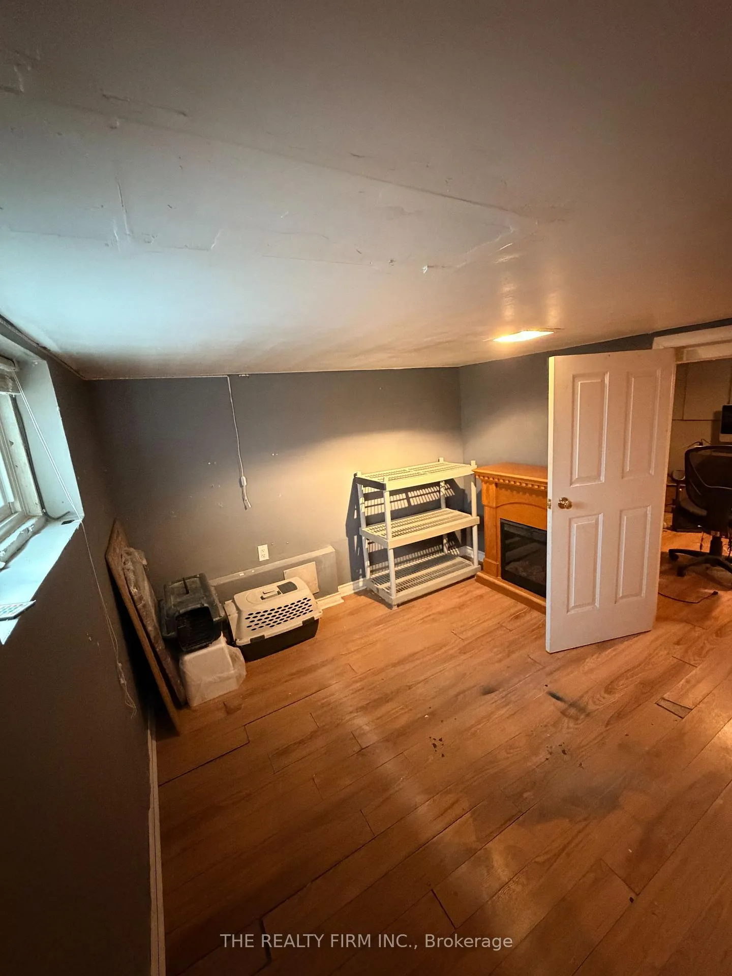 Photo 27 of 119 Connaught Avenue, London, East G — HOMEH