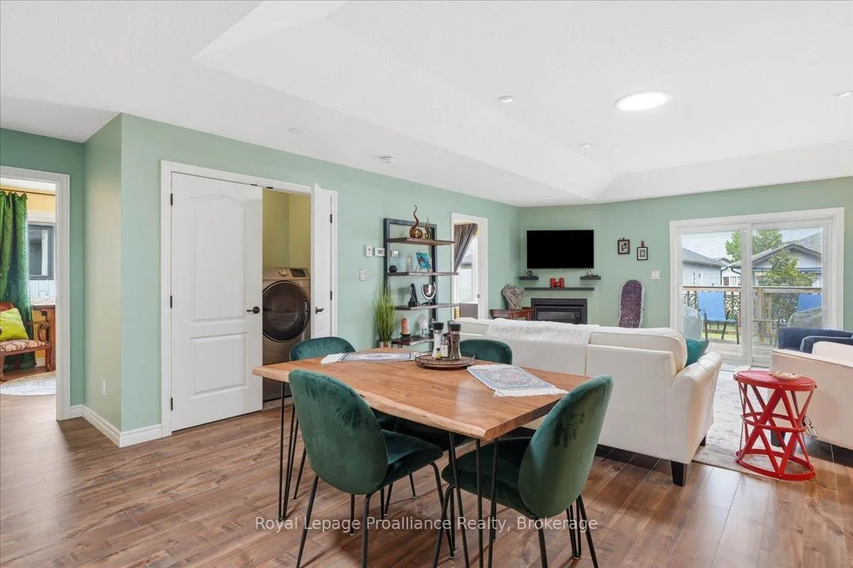 Photo 13 of 61 Conger Drive, Prince Edward County, Wellington Ward — HOMEH