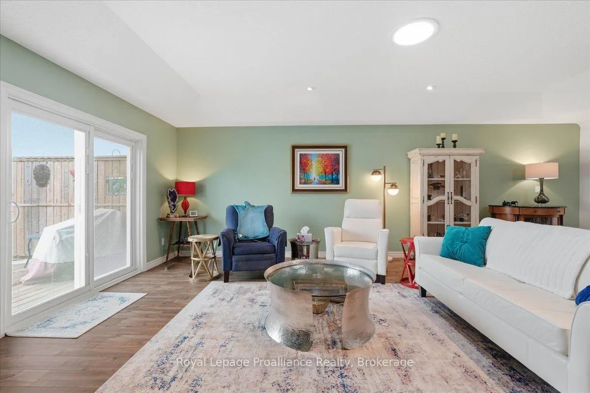 Photo 16 of 61 Conger Drive, Prince Edward County, Wellington Ward — HOMEH