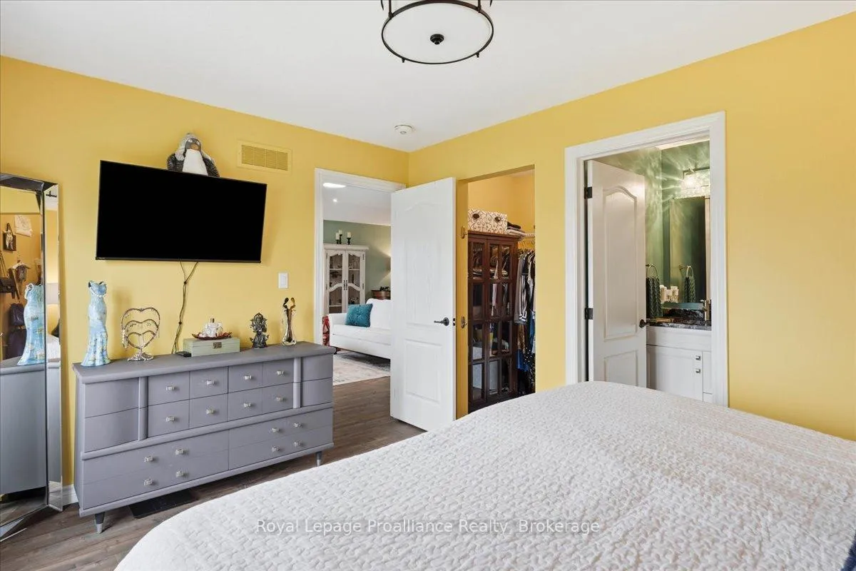 Photo 20 of 61 Conger Drive, Prince Edward County, Wellington Ward — HOMEH