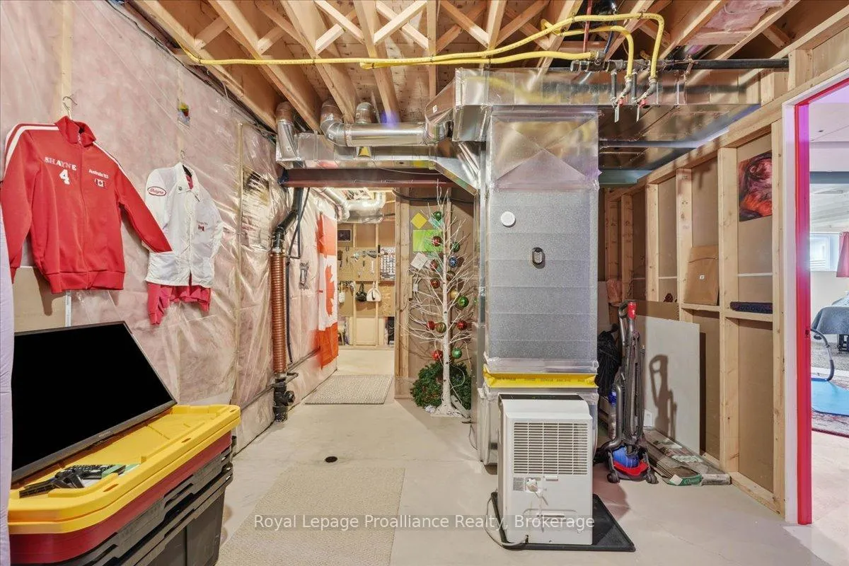 Photo 32 of 61 Conger Drive, Prince Edward County, Wellington Ward — HOMEH
