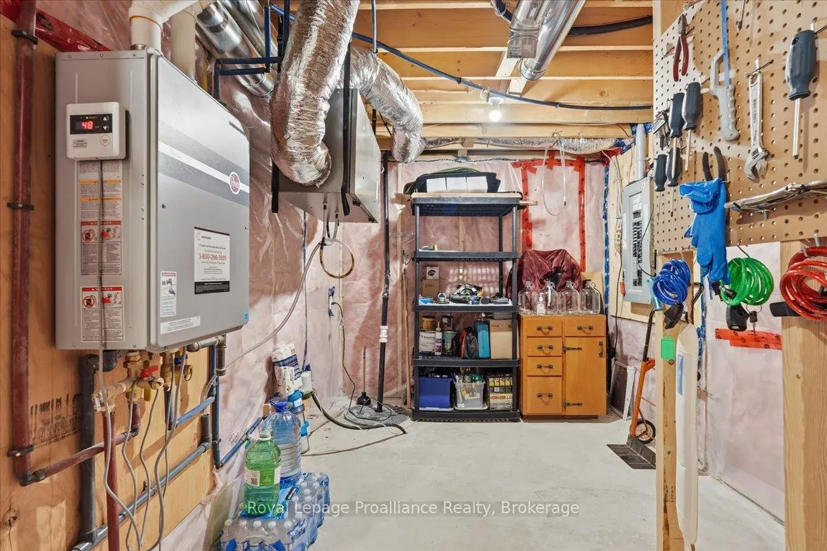 Photo 33 of 61 Conger Drive, Prince Edward County, Wellington Ward — HOMEH