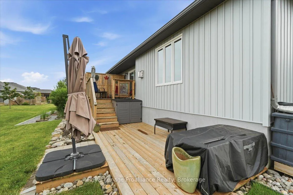 Photo 35 of 61 Conger Drive, Prince Edward County, Wellington Ward — HOMEH