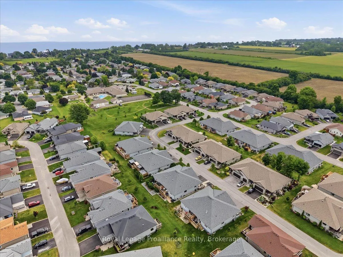 Photo 43 of 61 Conger Drive, Prince Edward County, Wellington Ward — HOMEH