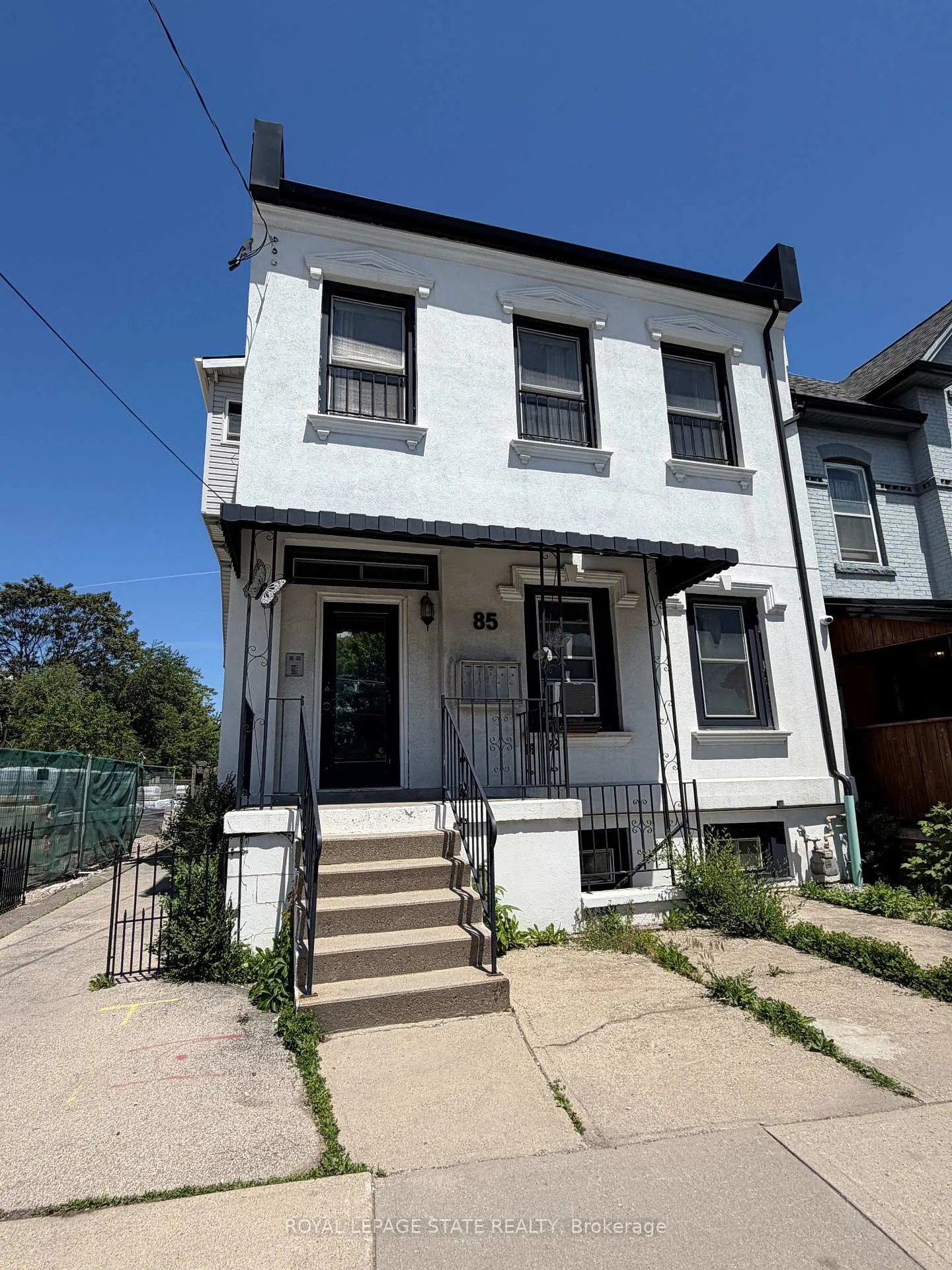 Front of Unit 3, 85 Wilson Street