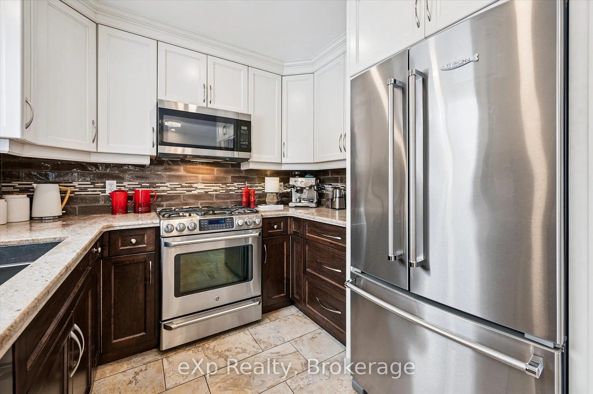 Photo 15 of 39 Celia Crescent, Guelph, Dovercliffe Park/Old University — HOMEH