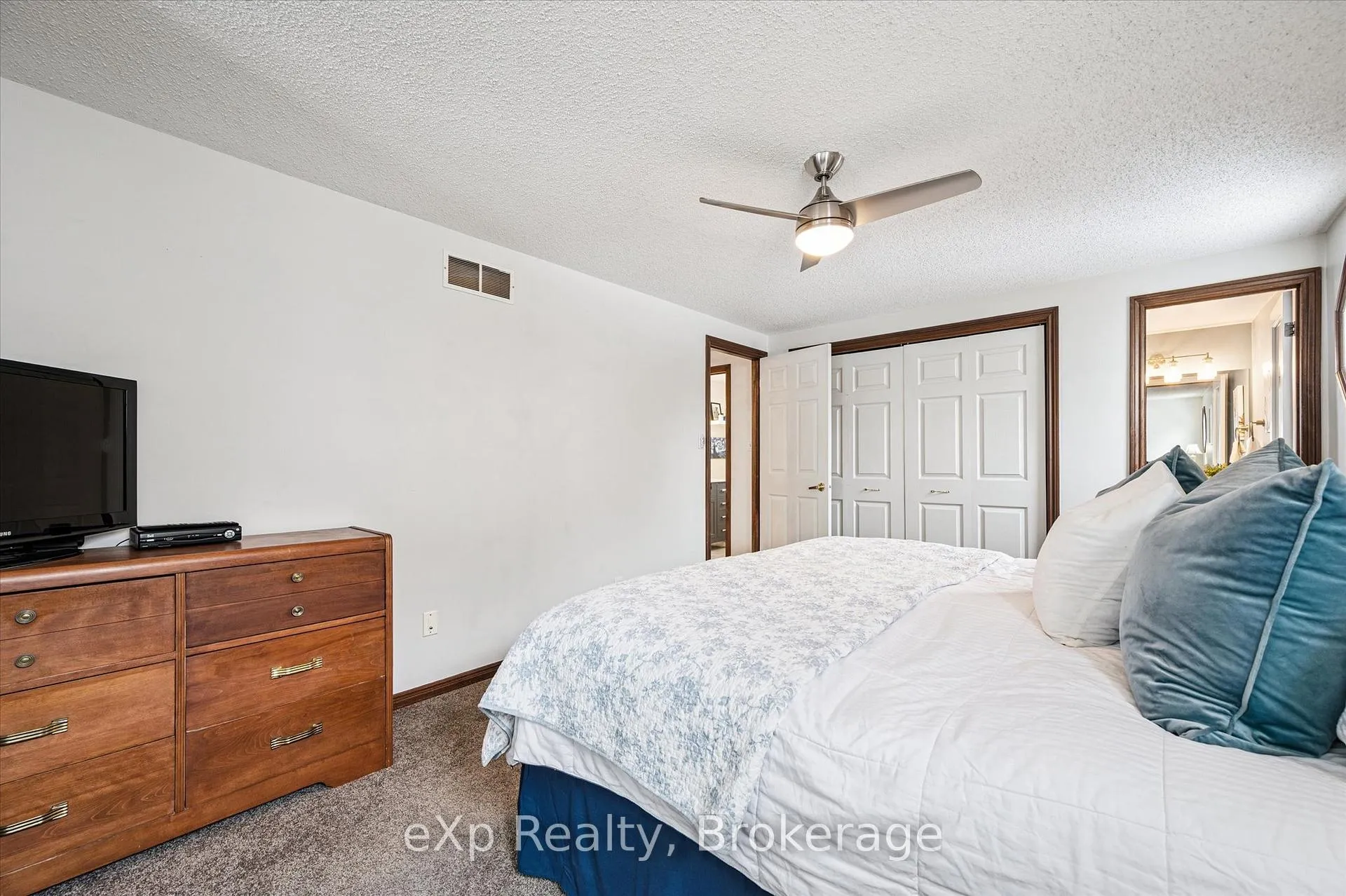 Photo 18 of 39 Celia Crescent, Guelph, Dovercliffe Park/Old University — HOMEH