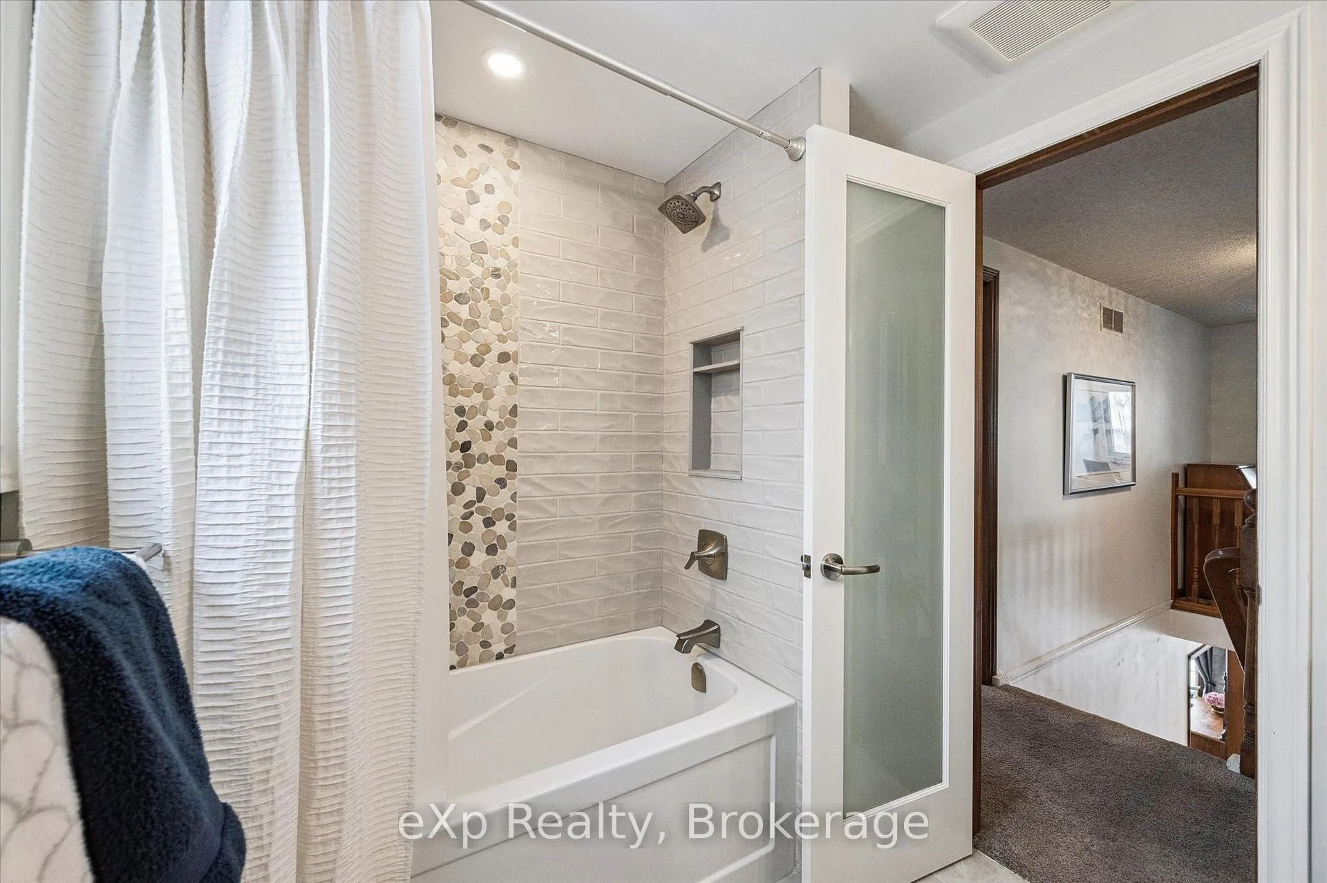 Photo 29 of 39 Celia Crescent, Guelph, Dovercliffe Park/Old University — HOMEH