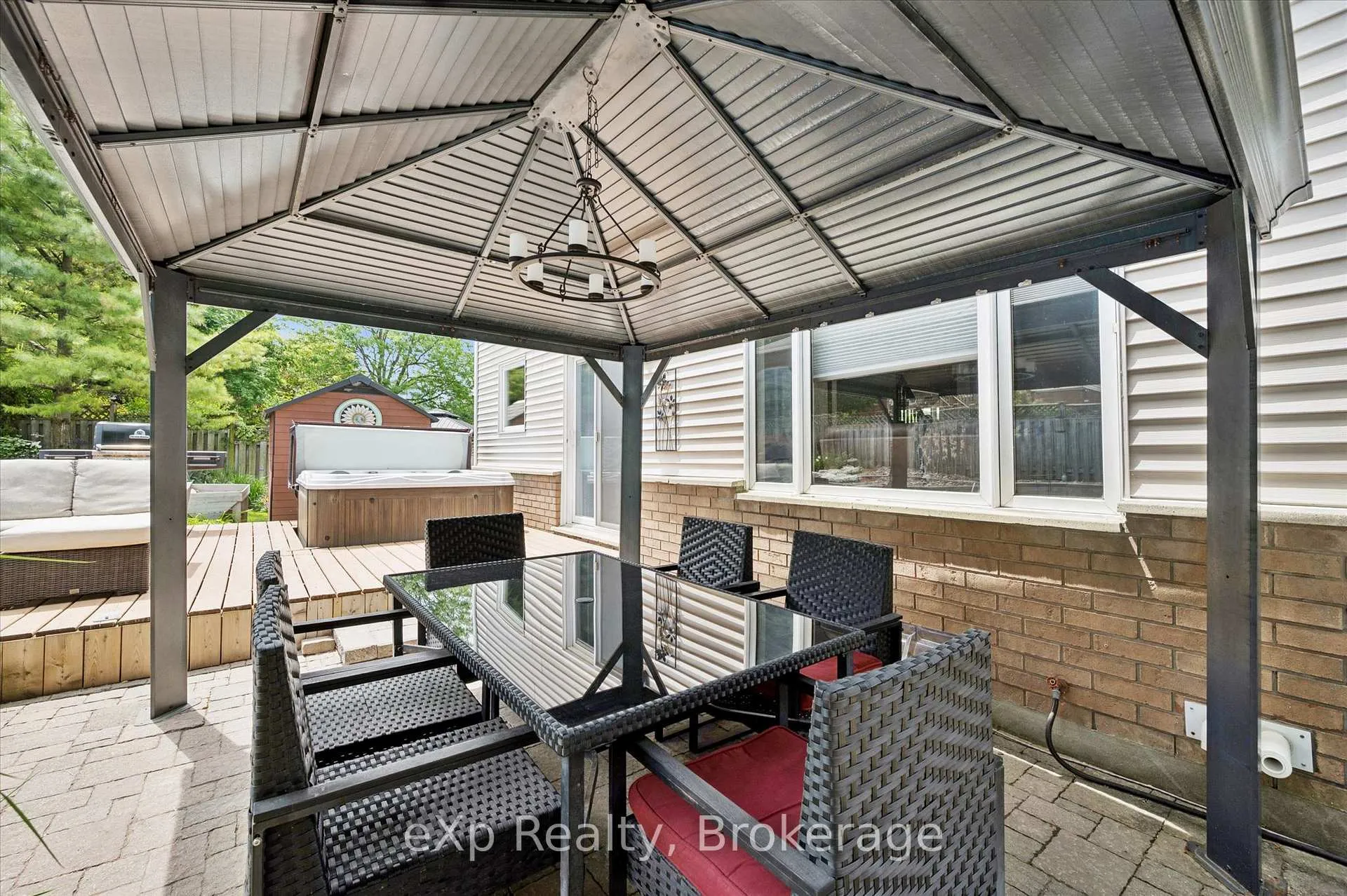 Photo 33 of 39 Celia Crescent, Guelph, Dovercliffe Park/Old University — HOMEH