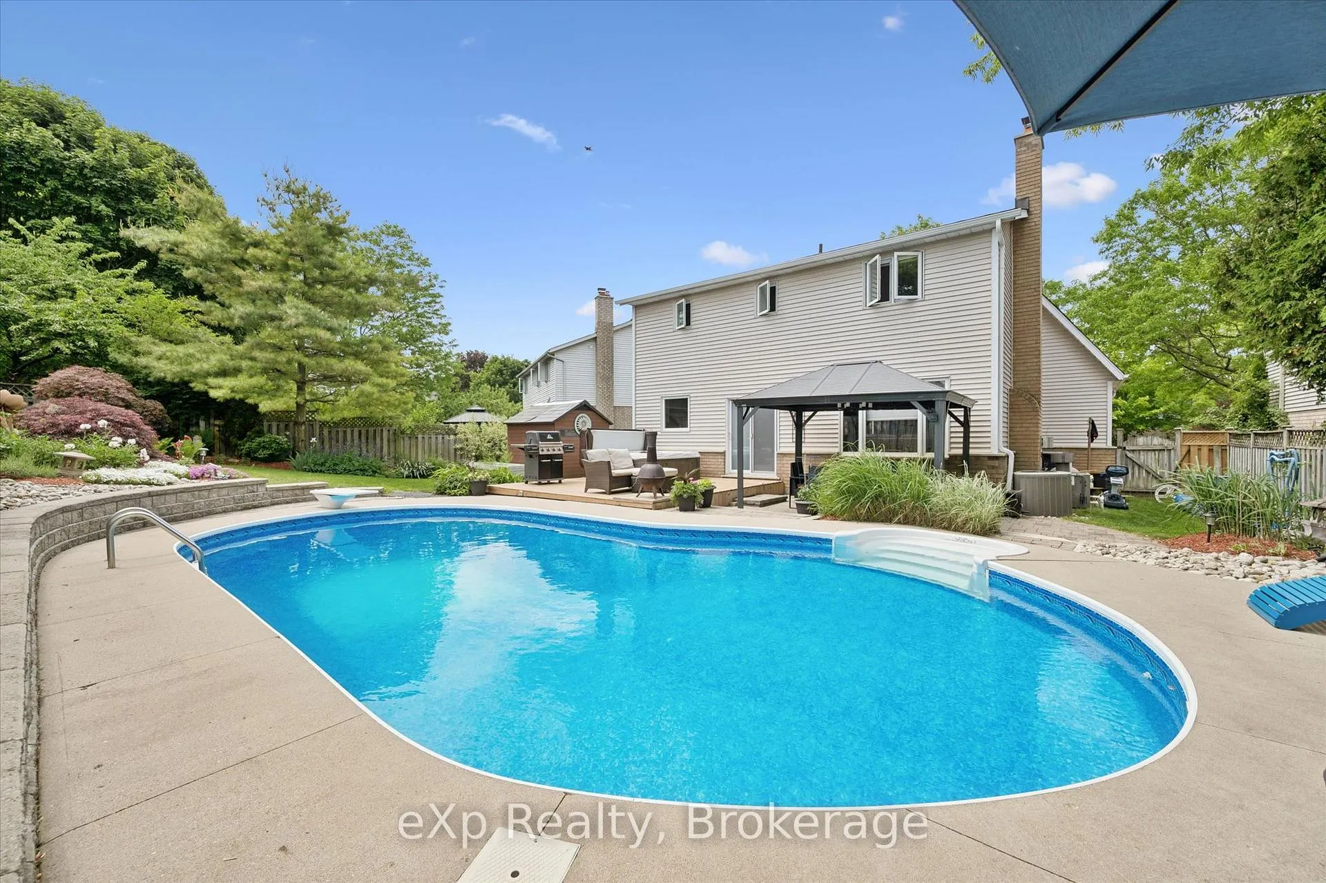 Photo 34 of 39 Celia Crescent, Guelph, Dovercliffe Park/Old University — HOMEH