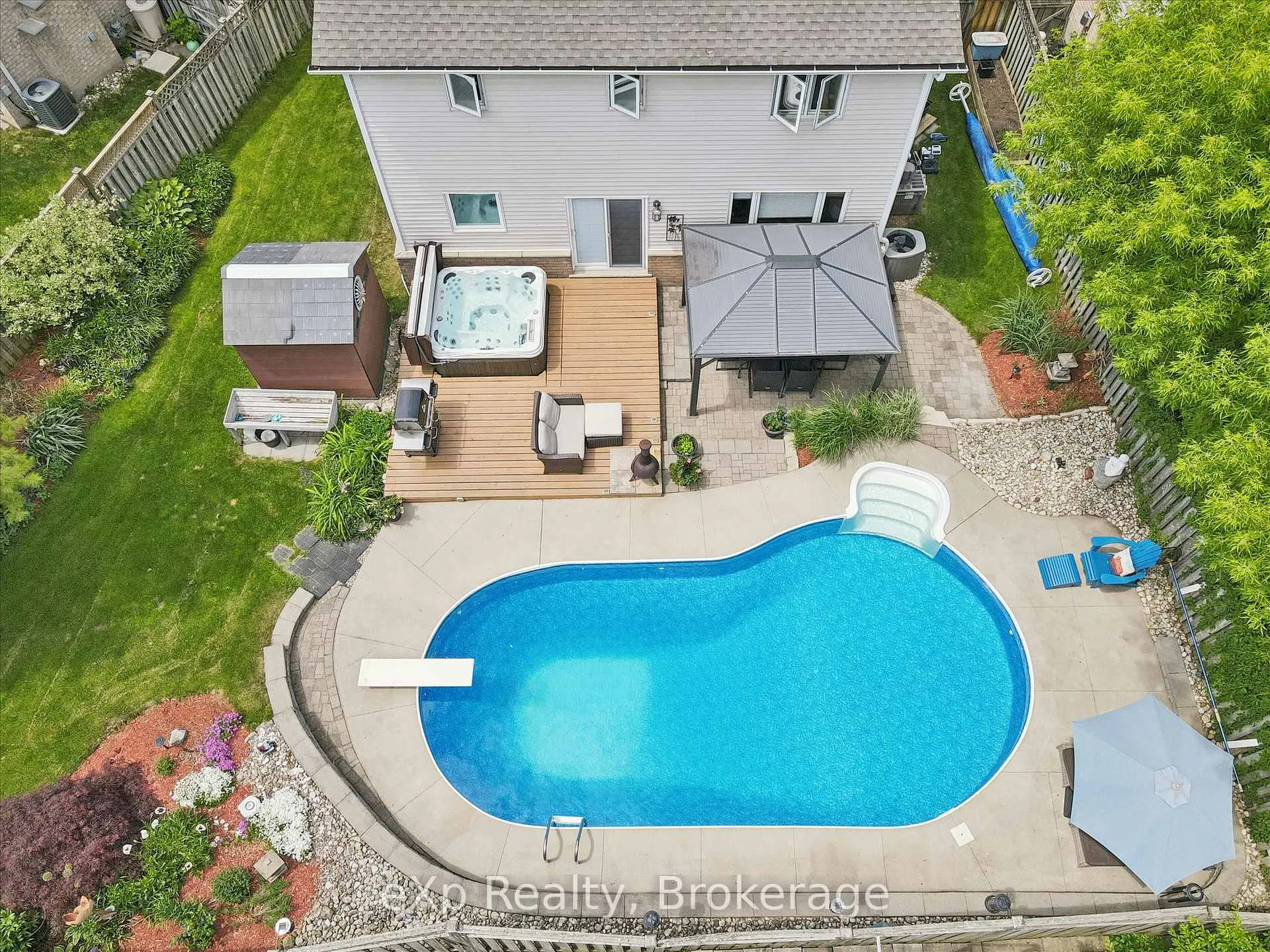 Photo 38 of 39 Celia Crescent, Guelph, Dovercliffe Park/Old University — HOMEH