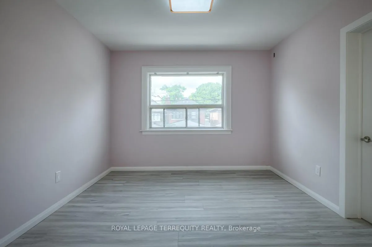 Photo 2 of Unit 2, 135 Jane Street, Toronto, Runnymede-Bloor West Village — HOMEH