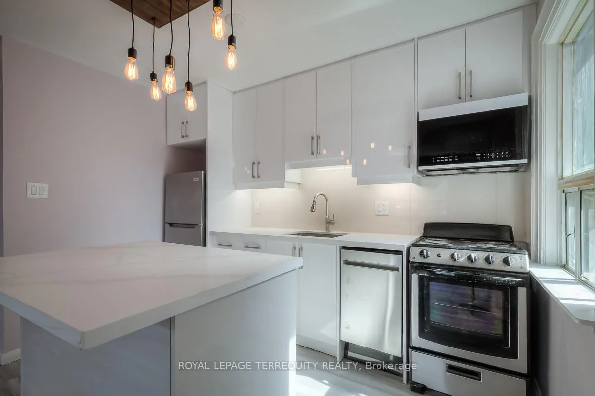 Photo 19 of Unit 2, 135 Jane Street, Toronto, Runnymede-Bloor West Village — HOMEH