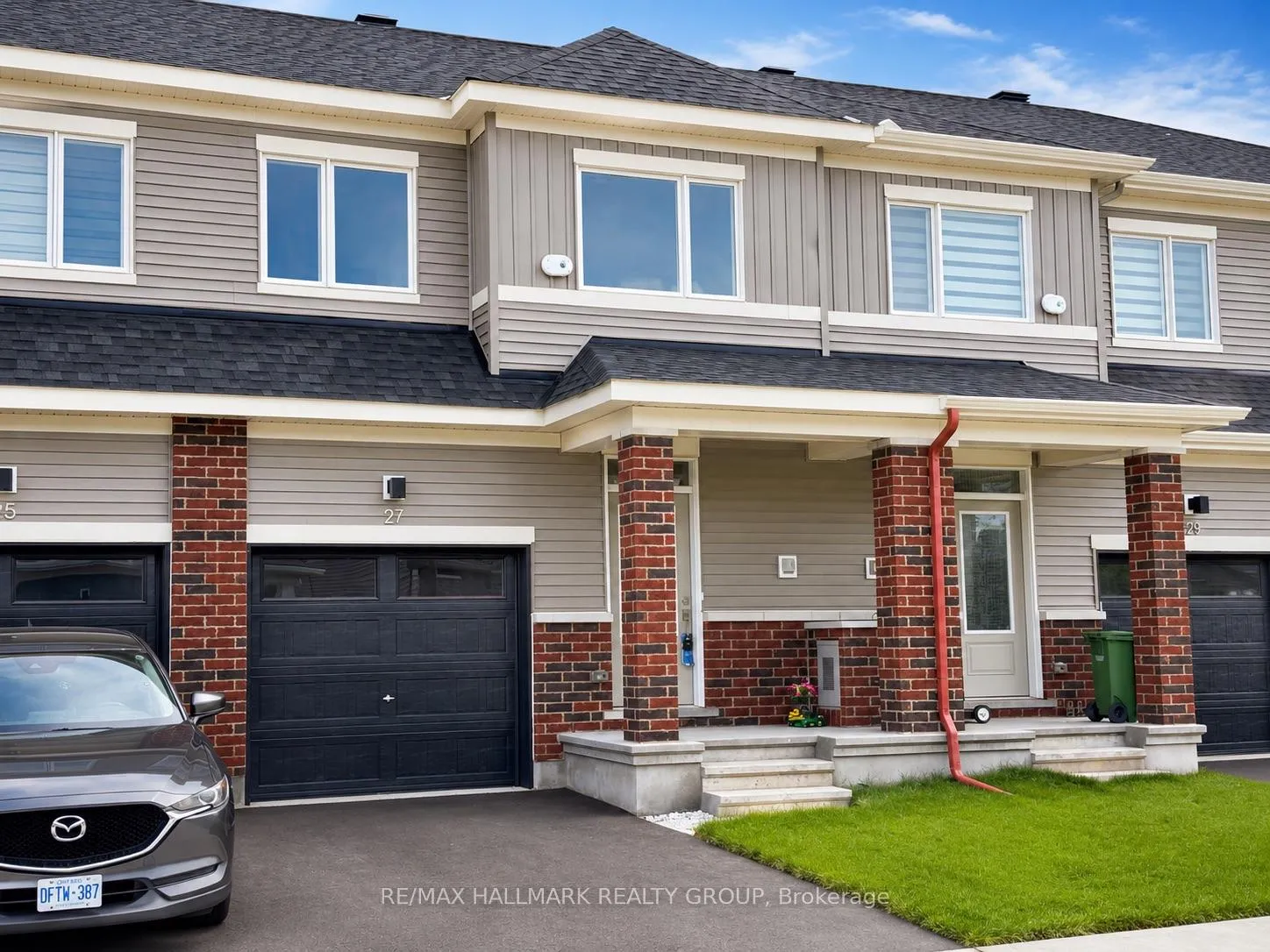 Photo 2 of 27 Pumice Place, Ottawa, Barrhaven - Half Moon Bay — HOMEH