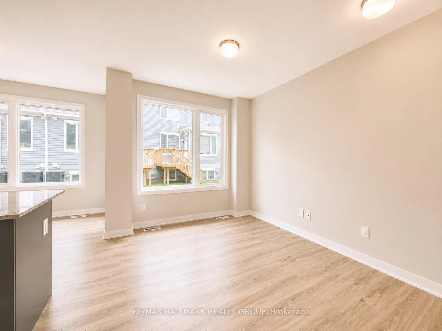 Photo 11 of 27 Pumice Place, Ottawa, Barrhaven - Half Moon Bay — HOMEH