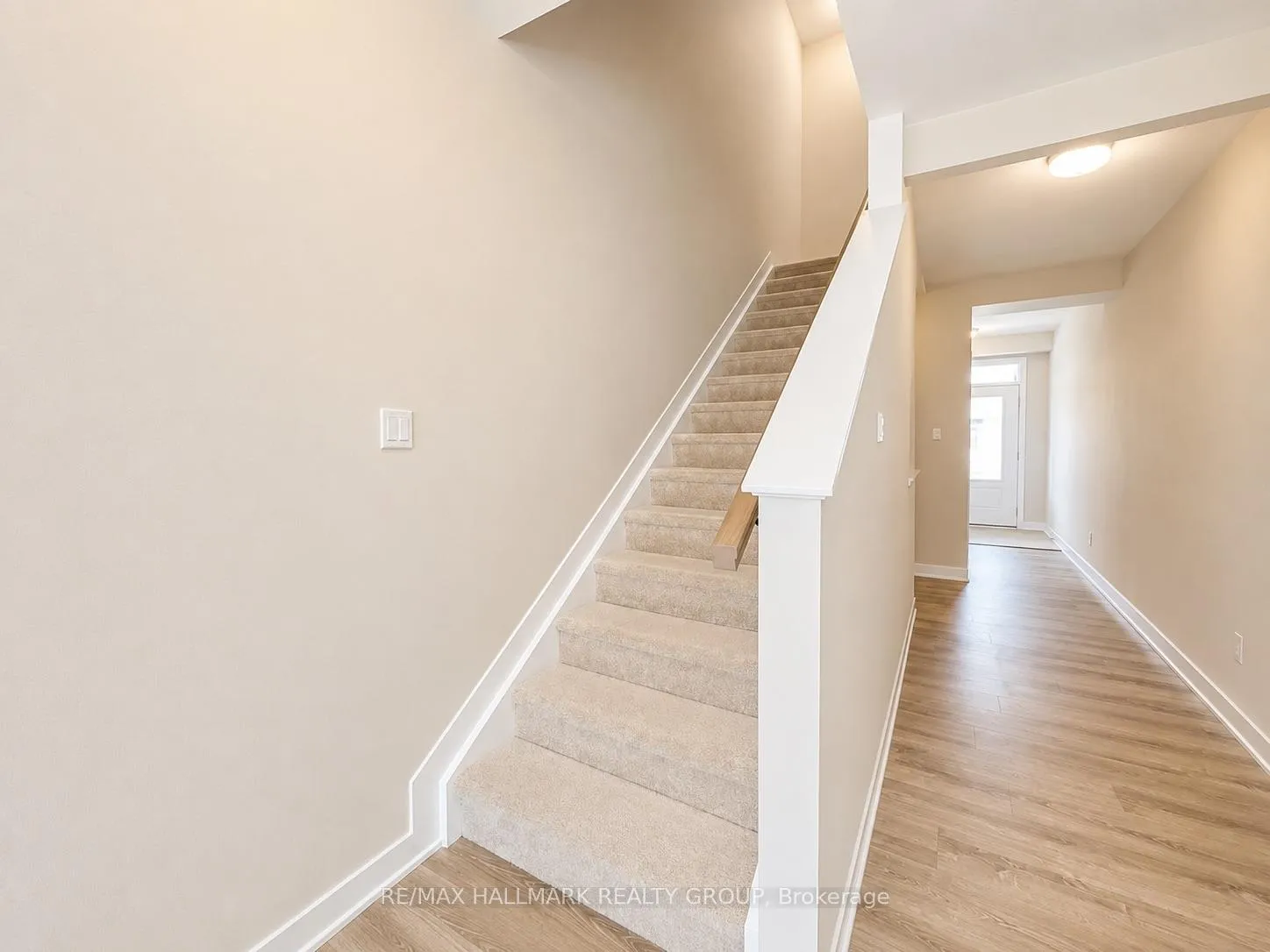 Photo 12 of 27 Pumice Place, Ottawa, Barrhaven - Half Moon Bay — HOMEH