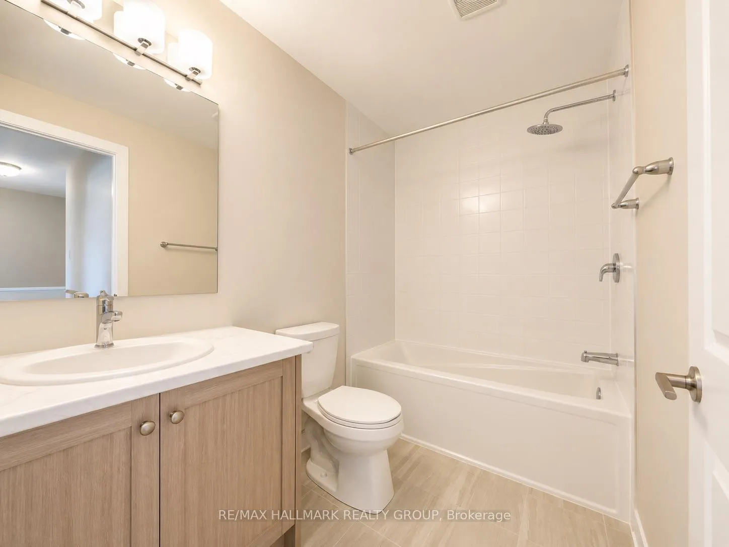 Photo 16 of 27 Pumice Place, Ottawa, Barrhaven - Half Moon Bay — HOMEH