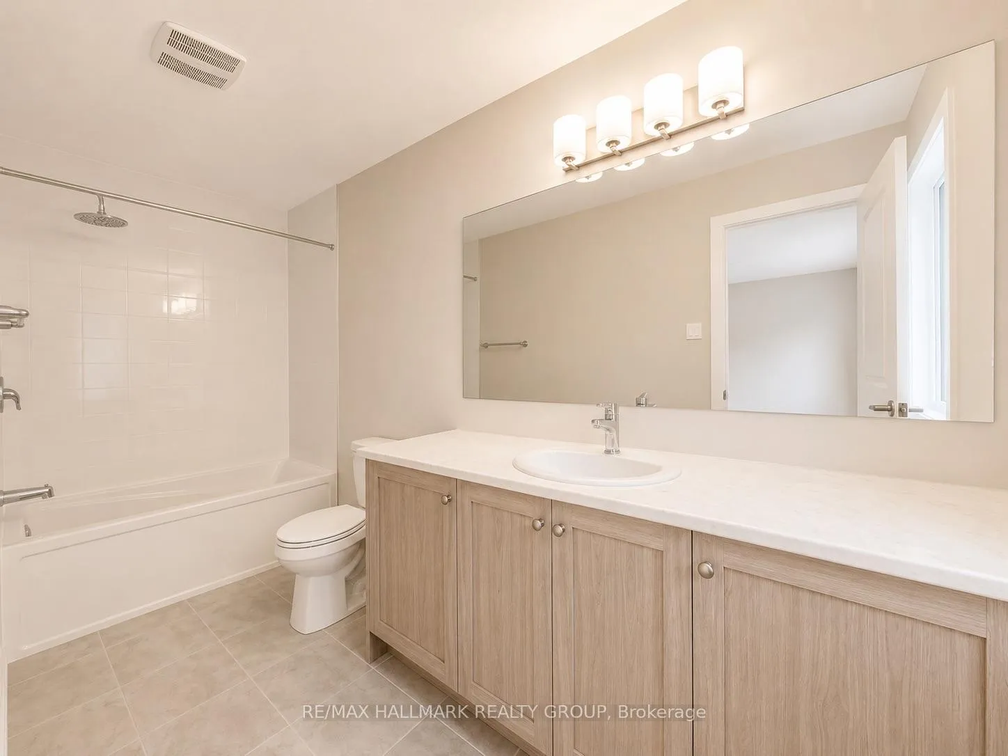 Photo 19 of 27 Pumice Place, Ottawa, Barrhaven - Half Moon Bay — HOMEH