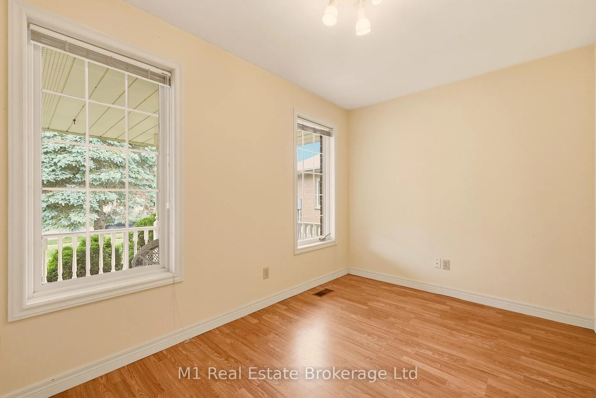 Photo 8 of 56 Wellington Drive, Centre Wellington, Elora/Salem — HOMEH