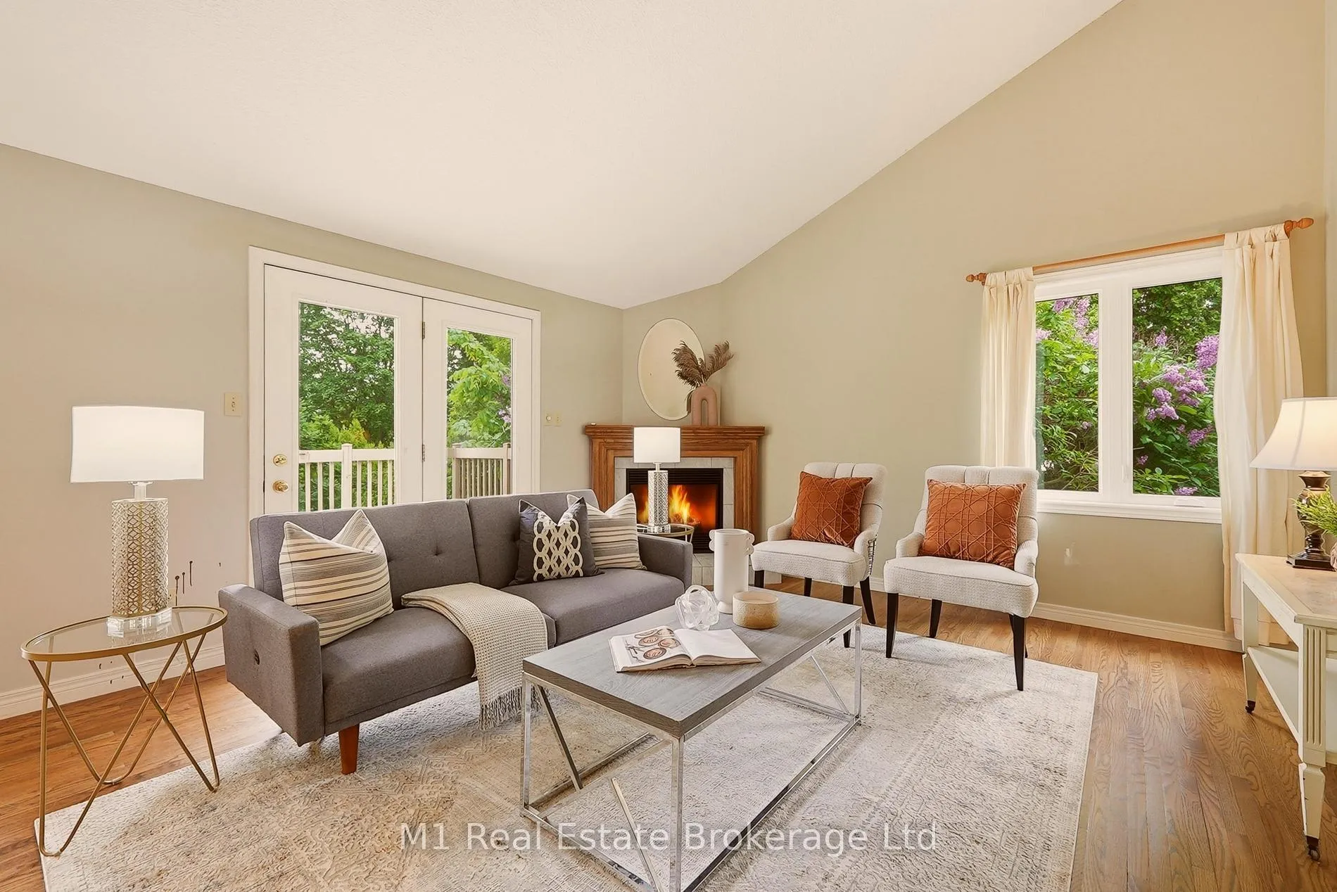 Photo 10 of 56 Wellington Drive, Centre Wellington, Elora/Salem — HOMEH